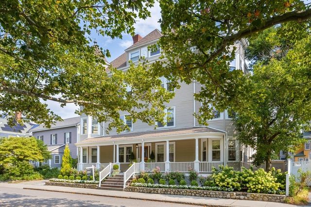 173 Davis St 3, Brookline, MA 02445