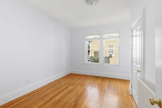 173 Davis St 3, Brookline, MA 02445