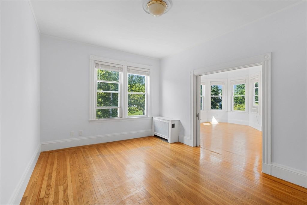 173 Davis St 3, Brookline, MA 02445