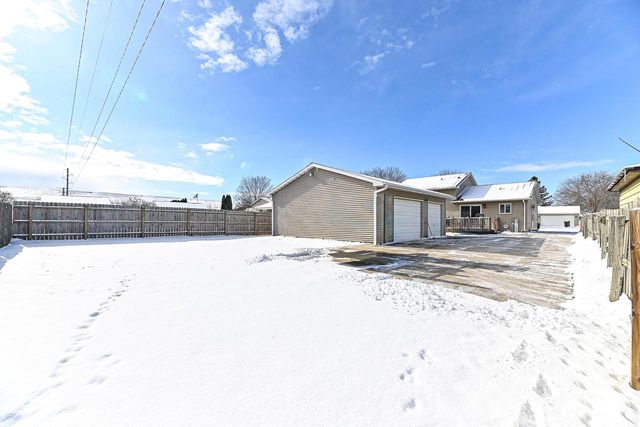 1521 Prairie DRIVE, Mount Pleasant, WI 53406