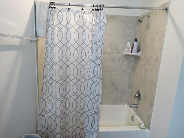 13031 Mills Creek Meadow Drive, Houston, TX 77070