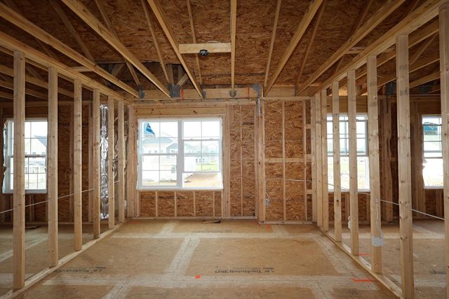 400 Royal Fern Lane, Lewis Center, OH 43035