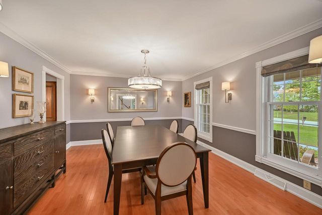10818 N Norway DRIVE, Mequon, WI 53092