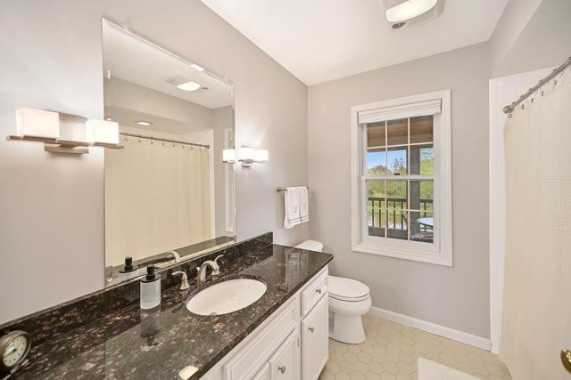 10818 N Norway DRIVE, Mequon, WI 53092