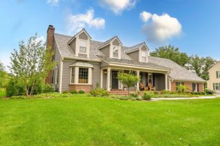 10818 N Norway DRIVE, Mequon, WI 53092
