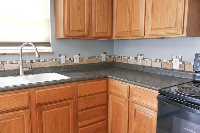 502 W Hornaday St, Fletcher, OK 73541