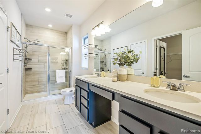 8126 Carston Lane, Brighton, MI 48116