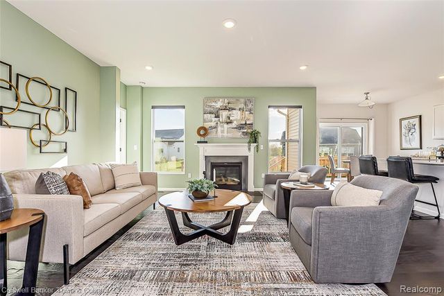 8126 Carston Lane, Brighton, MI 48116