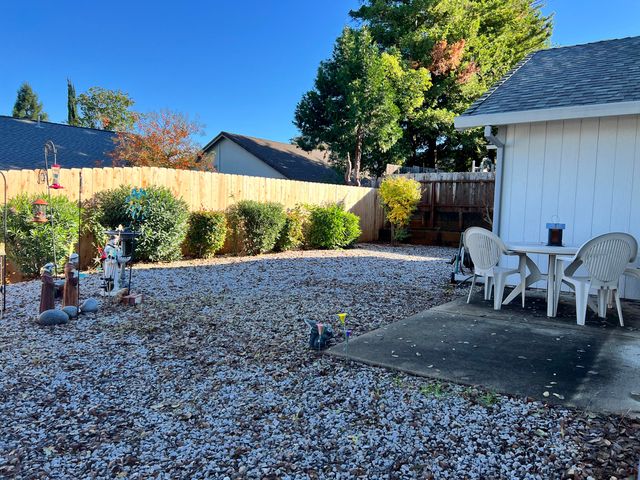 624 Volcano View Trail, Redding, CA 96003