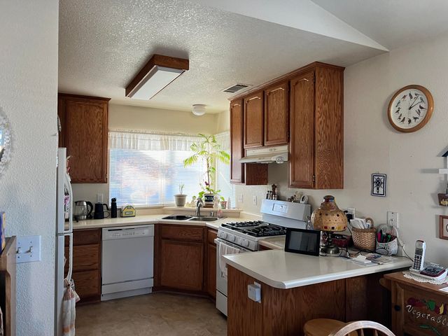 624 Volcano View Trail, Redding, CA 96003