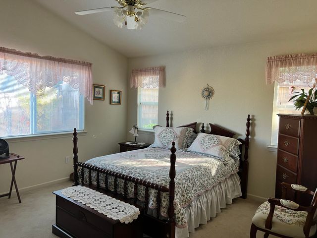 624 Volcano View Trail, Redding, CA 96003