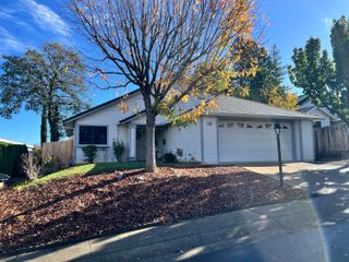 624 Volcano View Trail, Redding, CA 96003
