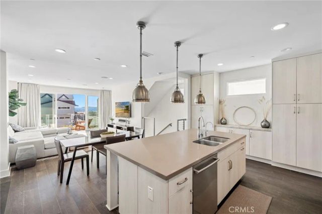 5512 Seashore, Newport Beach, CA 92663