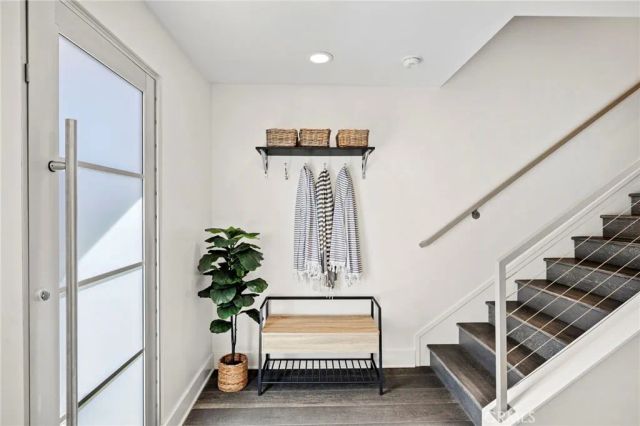 5512 Seashore, Newport Beach, CA 92663