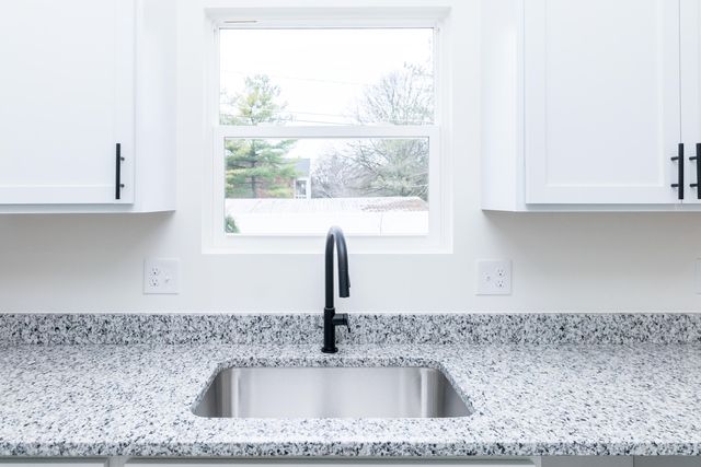 20215 Sunset Avenue, Livonia City, MI 48152