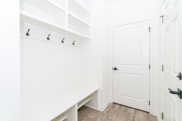 20215 Sunset Avenue, Livonia City, MI 48152