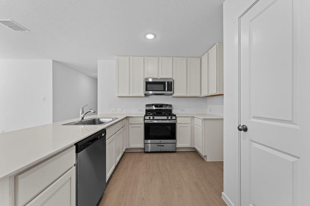 112 Ellendale PL, Fredericksburg, TX 78624