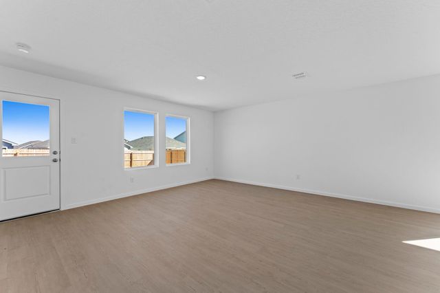 112 Ellendale PL, Fredericksburg, TX 78624