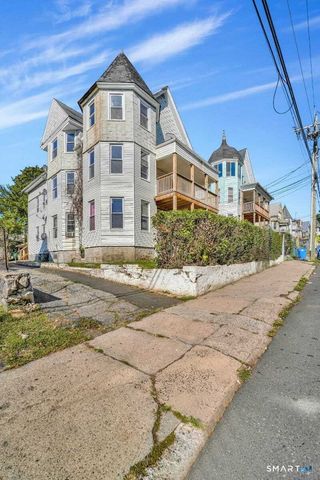 221 Willow Street 3rd Floor, Waterbury, CT 06710