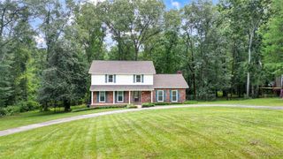 701 Ridgedale Lane, Deatsville, AL 36022