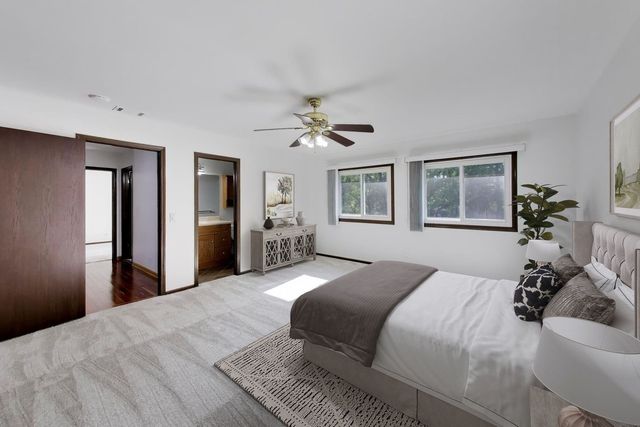 720 Dunhill Drive, Buffalo Grove, IL 60089