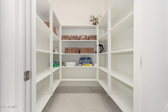 11312 E GREENWAY Road, Scottsdale, AZ 85255