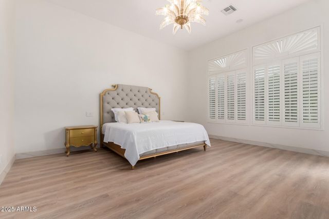 11312 E GREENWAY Road, Scottsdale, AZ 85255