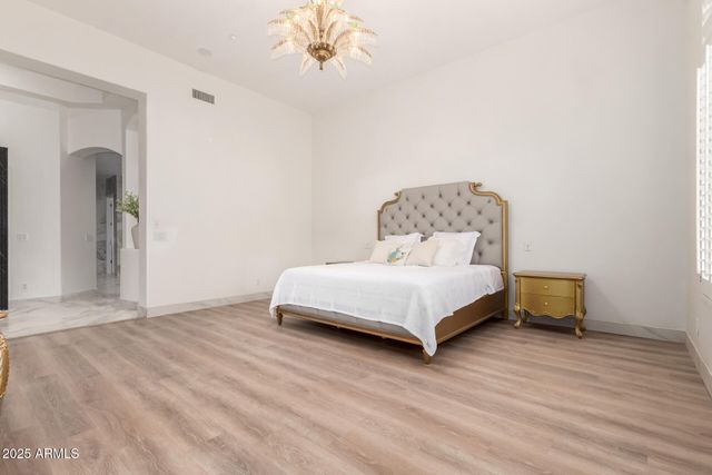 11312 E GREENWAY Road, Scottsdale, AZ 85255