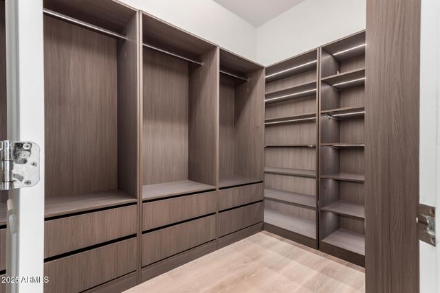 11312 E GREENWAY Road, Scottsdale, AZ 85255