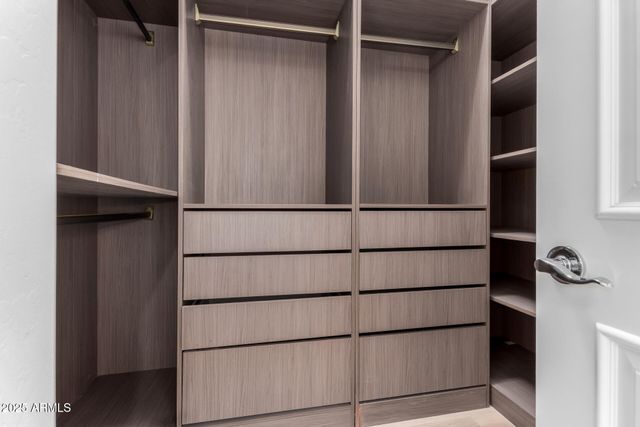 11312 E GREENWAY Road, Scottsdale, AZ 85255