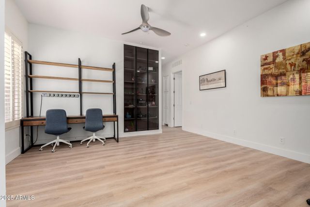 11312 E GREENWAY Road, Scottsdale, AZ 85255