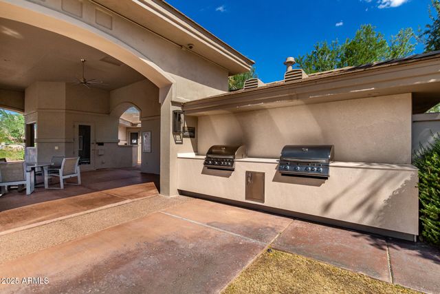 11312 E GREENWAY Road, Scottsdale, AZ 85255