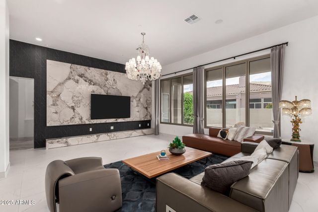 11312 E GREENWAY Road, Scottsdale, AZ 85255