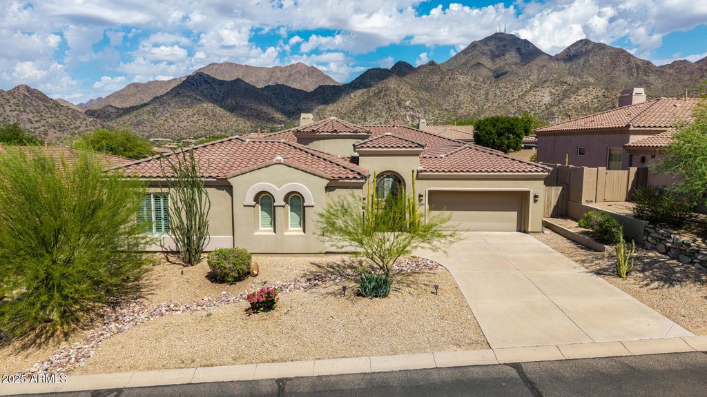 11312 E GREENWAY Road, Scottsdale, AZ 85255