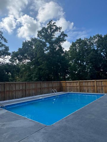 6695 Raintree RD, Roanoke, VA 24018