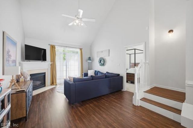 4568 Plumstead DR, Virginia Beach, VA 23456