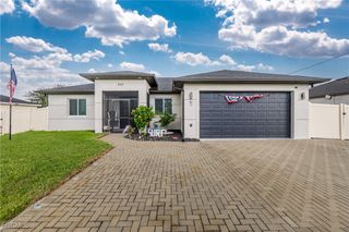 223 NW 4th PL, Cape Coral, FL 33993