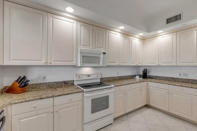 259 MINORCA BEACH WAY 702, New Smyrna Beach, FL 32169