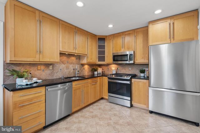 5701 RADNOR CT, Bethesda, MD 20817