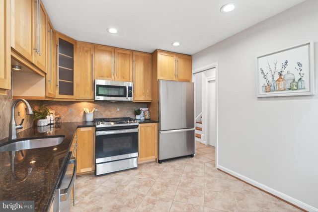 5701 RADNOR CT, Bethesda, MD 20817