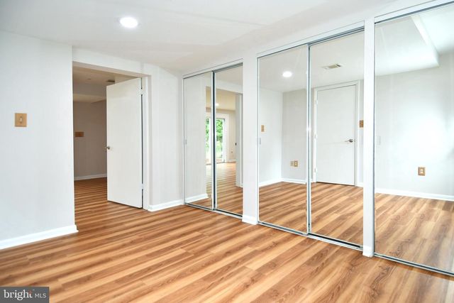 5701 RADNOR CT, Bethesda, MD 20817