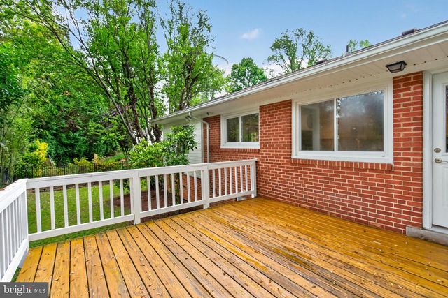 5701 RADNOR CT, Bethesda, MD 20817