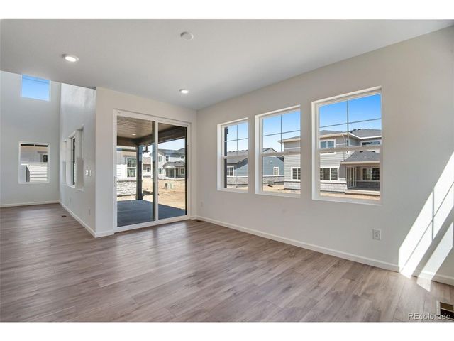 24563 E 34th Ave, Aurora, CO 80019