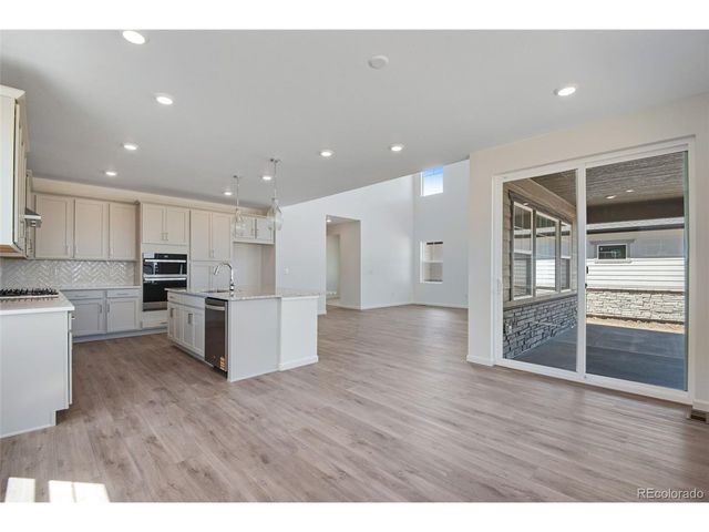 24563 E 34th Ave, Aurora, CO 80019