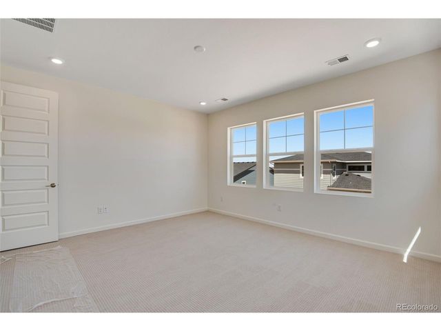 24563 E 34th Ave, Aurora, CO 80019