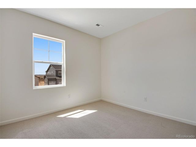 24563 E 34th Ave, Aurora, CO 80019