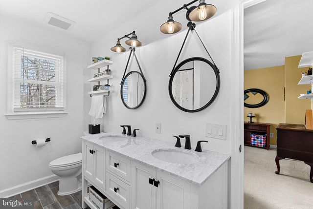 6625 ROCK LAWN DR, Clifton, VA 20124
