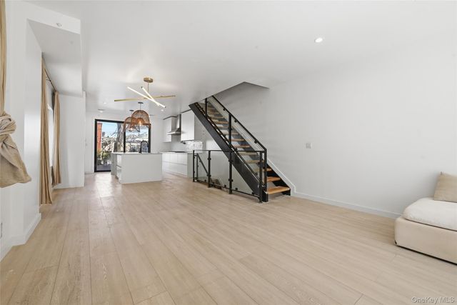 67-38 6th Avenue, Brooklyn, NY 11220