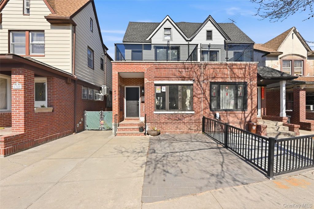 67-38 6th Avenue, Brooklyn, NY 11220