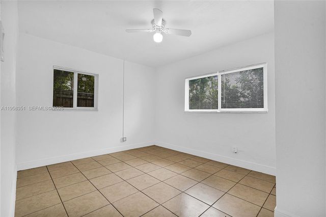 1960 SW 41st Ave 3, Fort Lauderdale, FL 33317